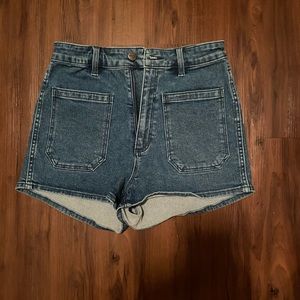 Wrangler shorts size medium
